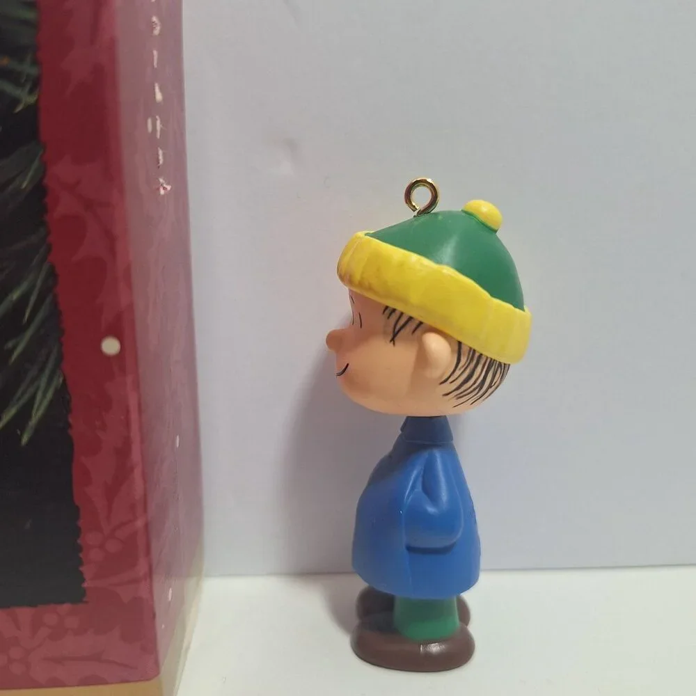 Hallmark Keepsake Ornament Linus Peanuts Charlie Brown Christmas 30th Anniv - Picture 4 of 13